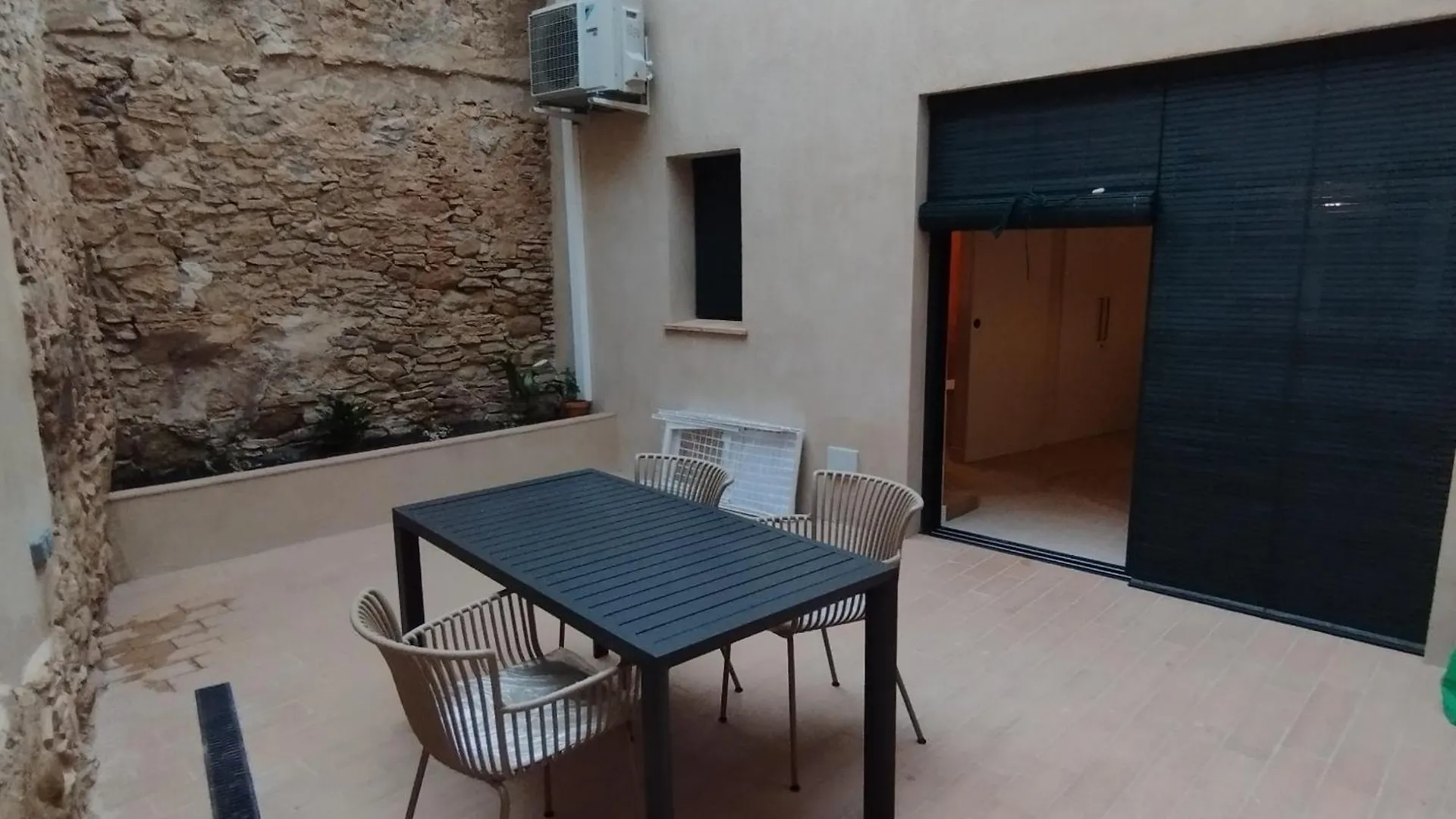 Emporda Apartament-Peratallada 0*, Peratallada
